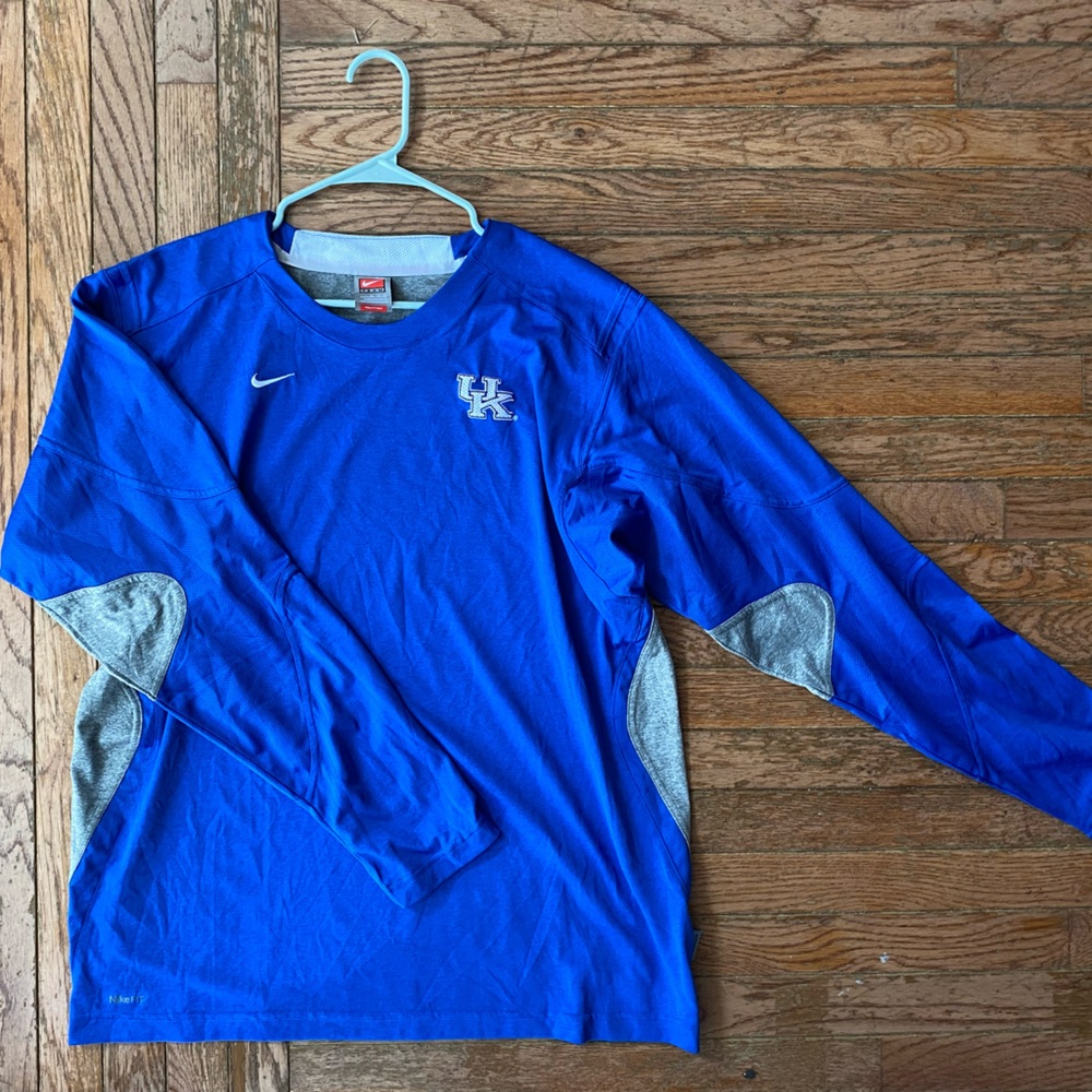 Nike Dri-fit men’s University of Kentucky pullover.